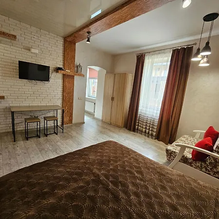 On Horodotska Street *