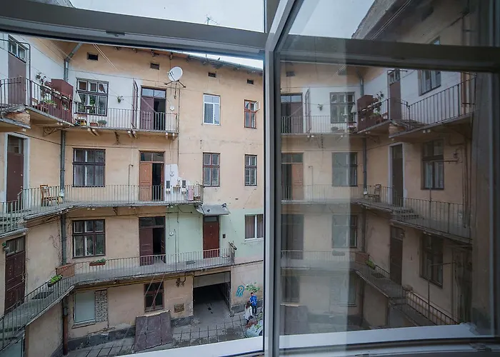 On Horodotska Street *